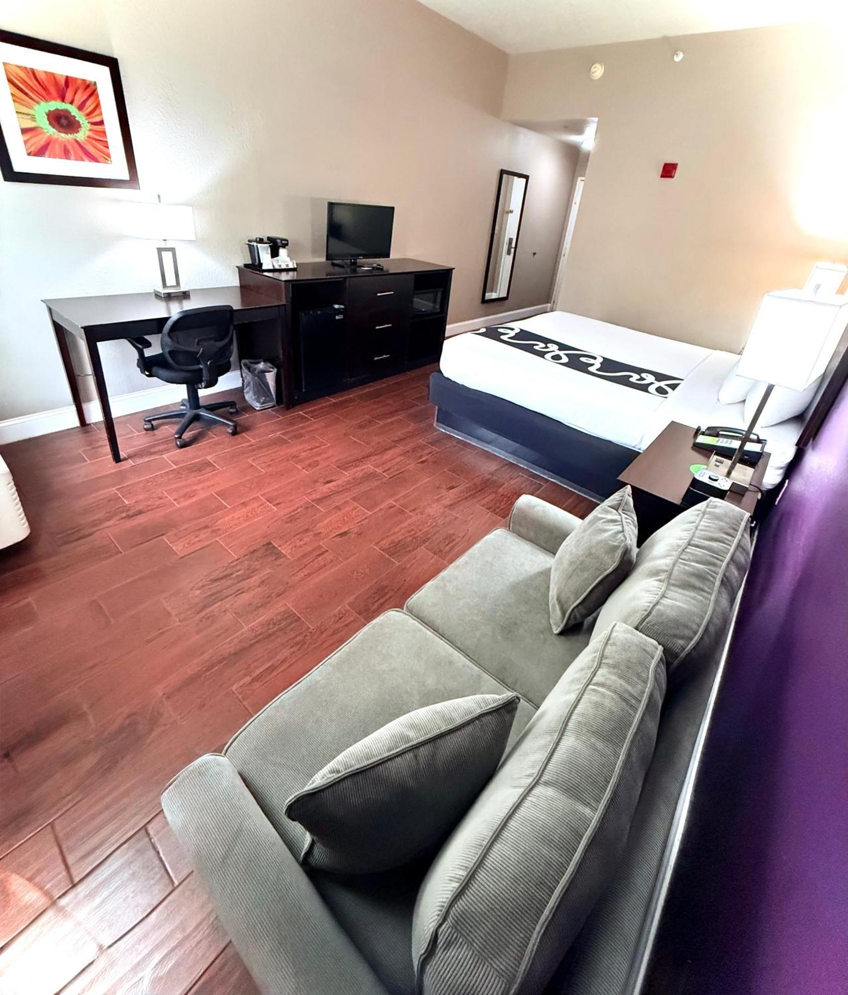 La Quinta By Wyndham Orlando Universal Area - Free Shuttle To Universal Luaran gambar