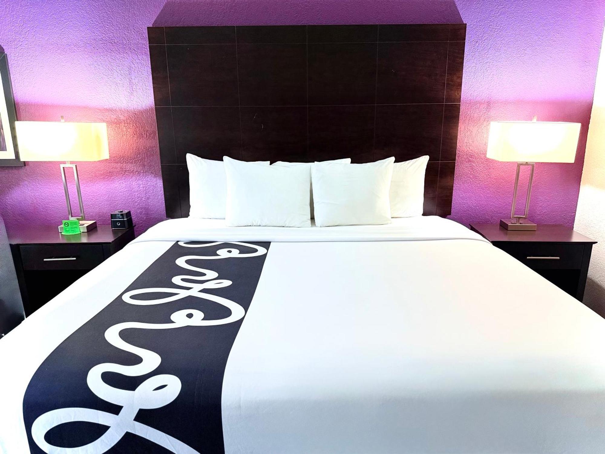 La Quinta By Wyndham Orlando Universal Area - Free Shuttle To Universal Luaran gambar