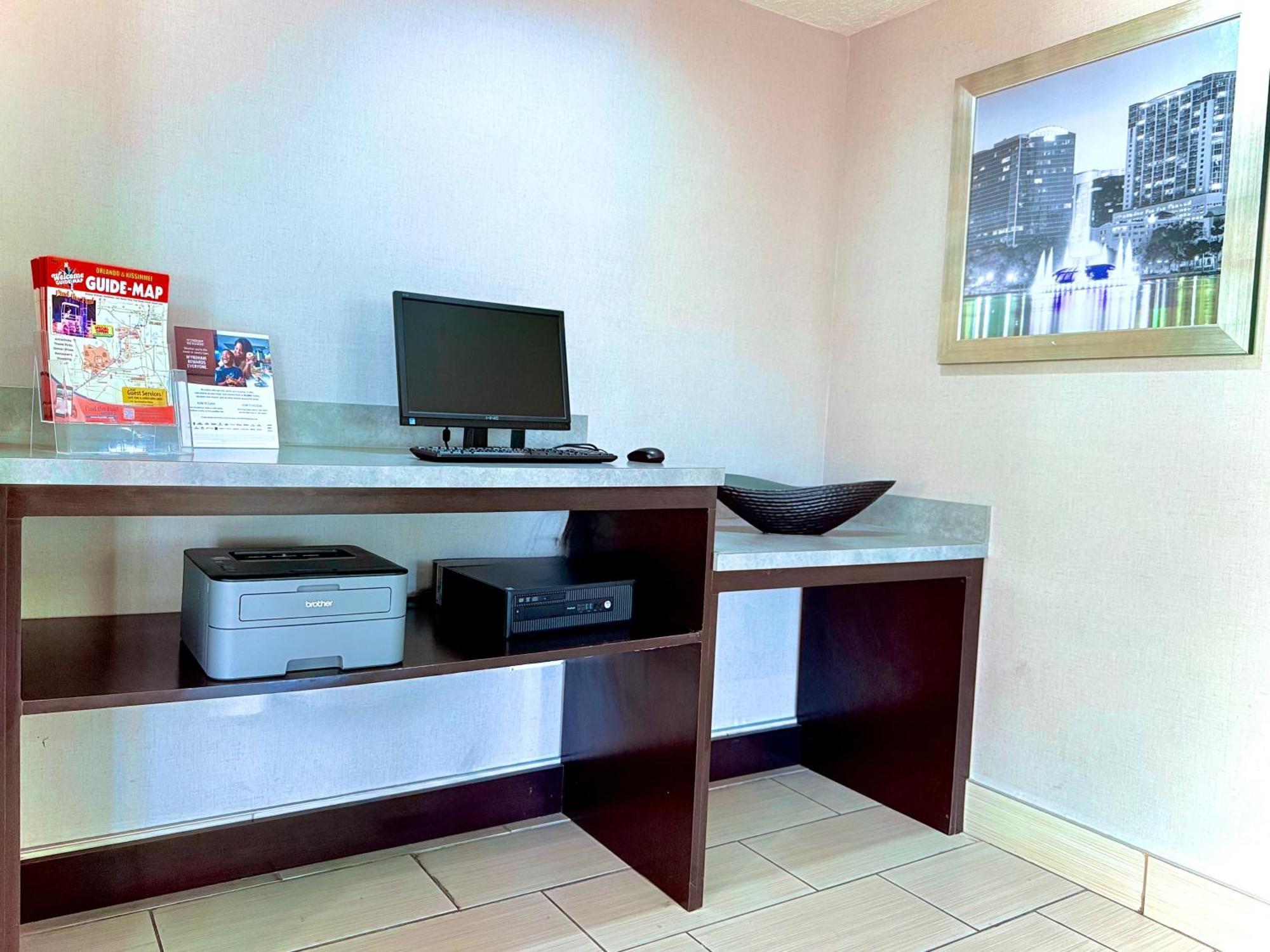 La Quinta By Wyndham Orlando Universal Area - Free Shuttle To Universal Luaran gambar
